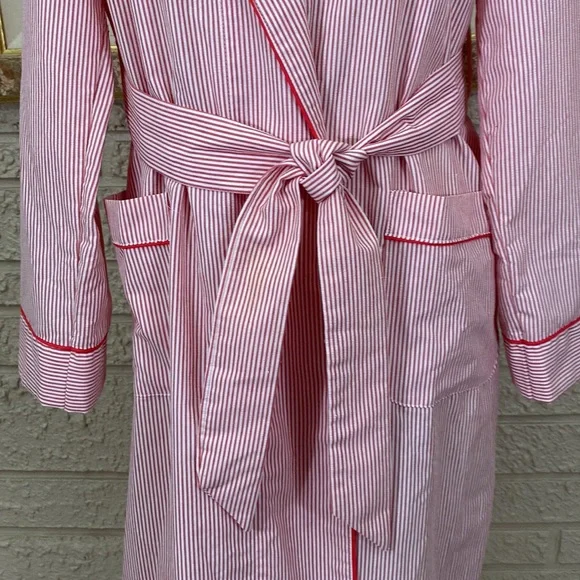 Austin Manor Vintage Men’s SeerSucker Lounging Robe - Picture 8 of 13
